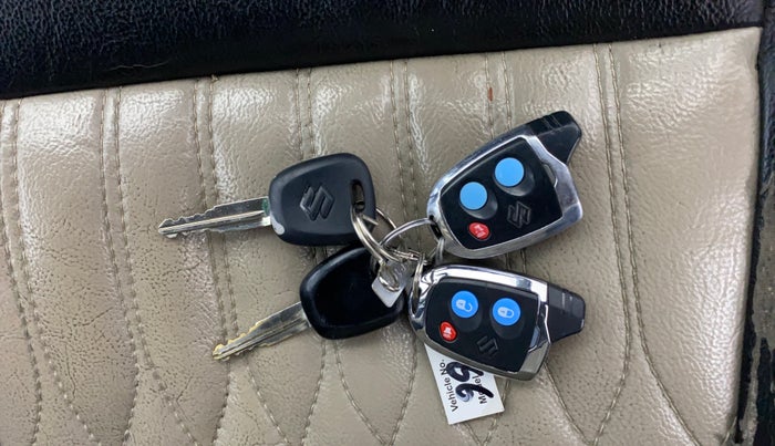 2021 Maruti Alto LXI OPT CNG, CNG, Manual, 93,349 km, Key Close Up