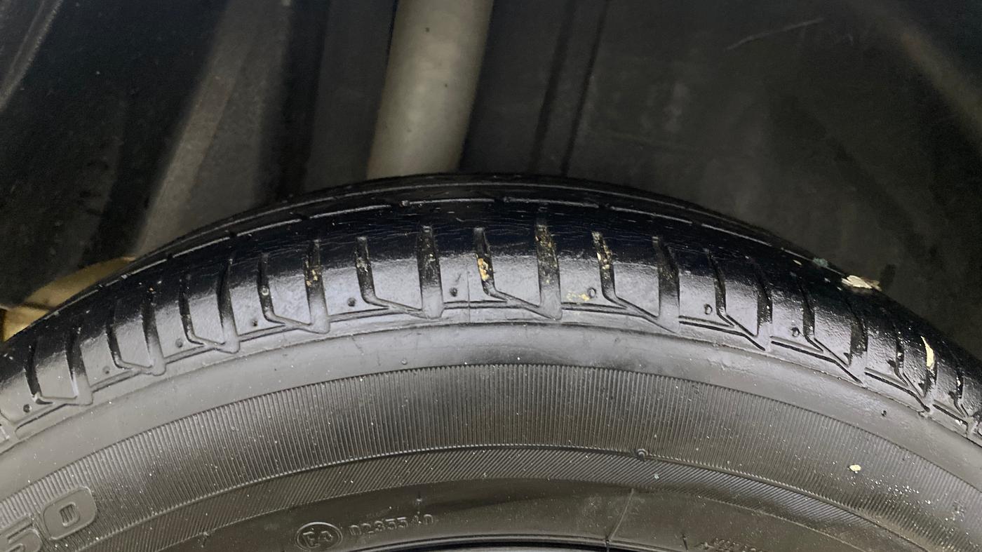 2017 Ford Figo Aspire TREND 1.2 PETROL, Petrol, Manual, 66,702 km, Right Rear Tyre Tread