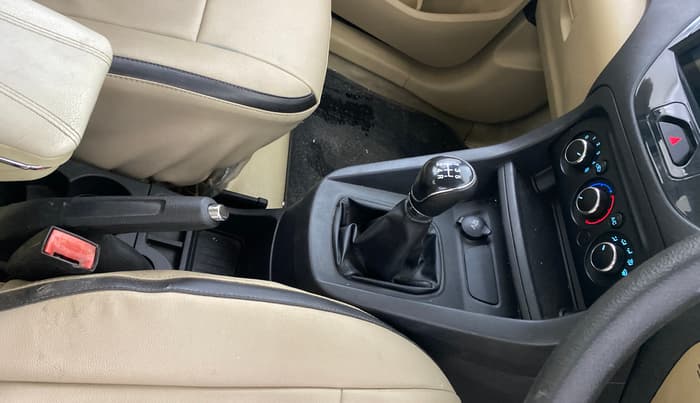 2017 Ford Figo Aspire TREND 1.2 PETROL, Petrol, Manual, 66,632 km, Gear Lever