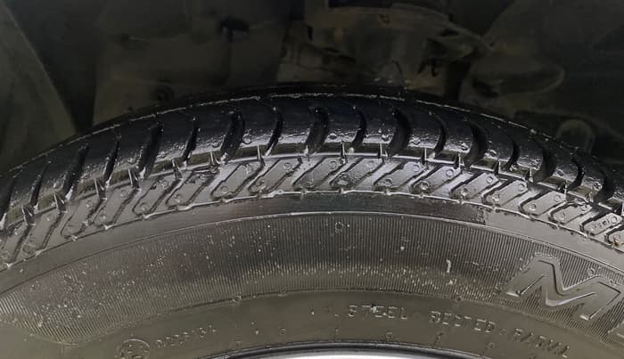 2017 Ford Figo Aspire TREND 1.2 PETROL, Petrol, Manual, 66,632 km, Left Front Tyre Tread