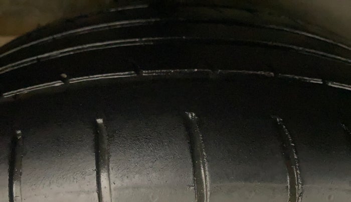 2015 Honda Jazz 1.5L I-DTEC SV, Diesel, Manual, 79,887 km, Right Rear Tyre Tread