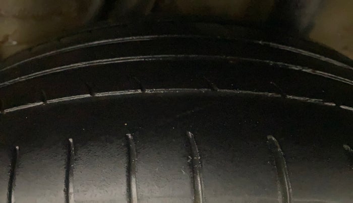 2015 Honda Jazz 1.5L I-DTEC SV, Diesel, Manual, 79,887 km, Left Rear Tyre Tread