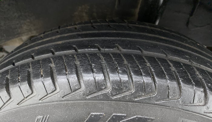 2018 Renault Kwid RXT 0.8, Petrol, Manual, 49,162 km, Left Rear Tyre Tread