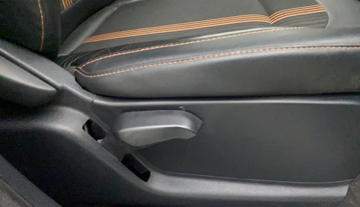 2018 Ford Ecosport TITANIUM 1.5L SPORTS(SUNROOF) DIESEL, Diesel, Manual, 64,215 km, Driver Side Adjustment Panel