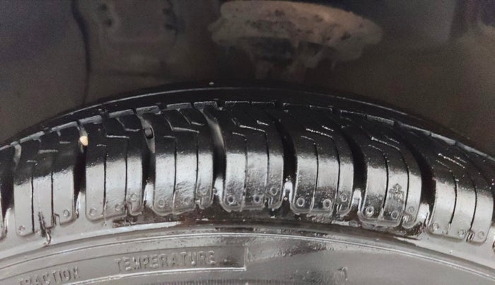 2015 Hyundai Xcent S 1.2, Petrol, Manual, 62,652 km, Left Front Tyre Tread