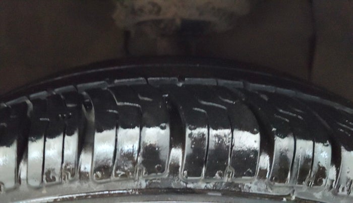 2015 Hyundai Xcent S 1.2, Petrol, Manual, 62,652 km, Right Front Tyre Tread