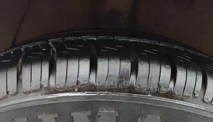 2015 Hyundai Xcent S 1.2, Petrol, Manual, 62,652 km, Right Rear Tyre Tread