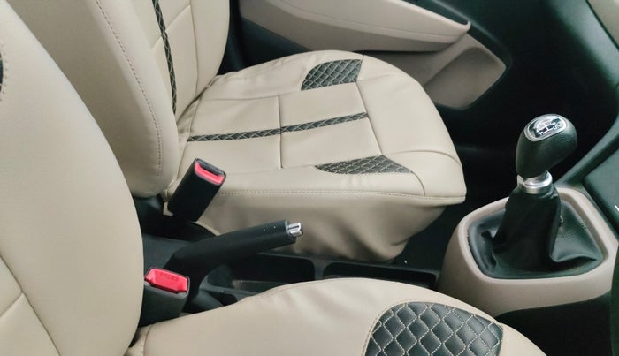 2015 Hyundai Xcent S 1.2, Petrol, Manual, 62,652 km, Gear Lever