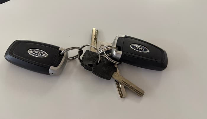 2018 Ford FREESTYLE TITANIUM 1.2 PETROL, Petrol, Manual, 1,07,569 km, Key Close Up
