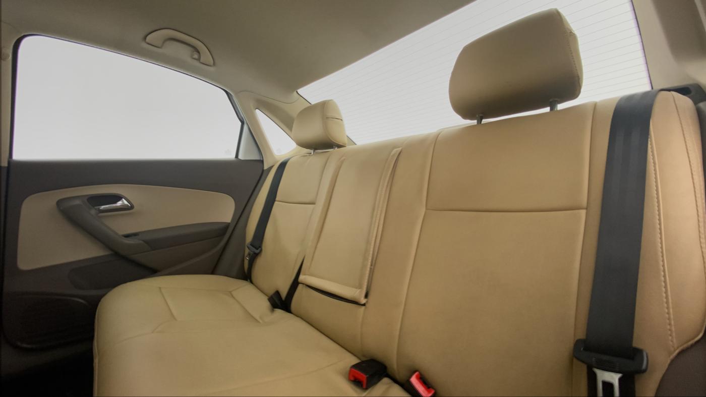 2014 Skoda Rapid 1.5 TDI MT Ambition Plus, Diesel, Manual, 60,646 km, Right Side Rear Door Cabin