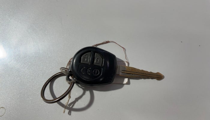 2016 Maruti Baleno DELTA PETROL 1.2, Petrol, Manual, 92,959 km, Key Close Up