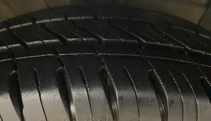 2020 Hyundai NEW SANTRO SPORTZ MT, Petrol, Manual, 46,872 km, Right Front Tyre Tread