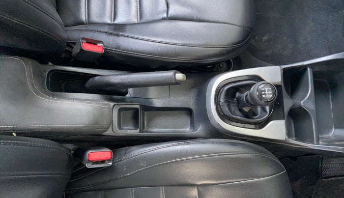 2018 Honda WR-V 1.2L I-VTEC VX MT, Petrol, Manual, 1,14,300 km, Gear Lever