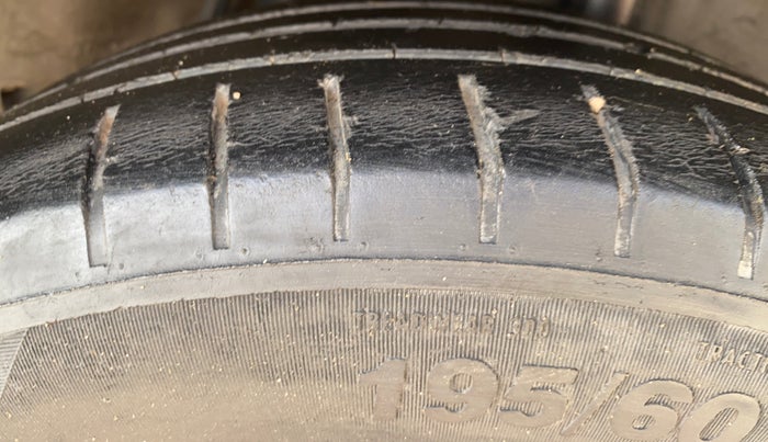 2018 Honda WR-V 1.2L I-VTEC VX MT, Petrol, Manual, 1,14,300 km, Left Rear Tyre Tread