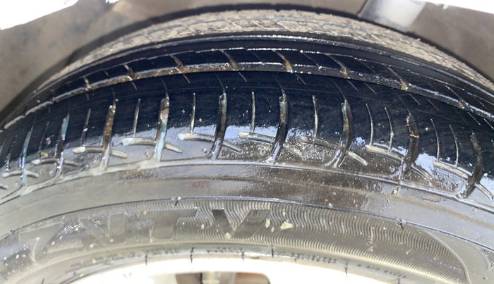 2014 Hyundai Grand i10 ASTA AT 1.2 KAPPA VTVT, Petrol, Automatic, 63,771 km, Left Front Tyre Tread