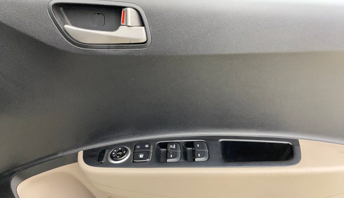 2014 Hyundai Grand i10 ASTA AT 1.2 KAPPA VTVT, Petrol, Automatic, 63,771 km, Driver Side Door Panels Control