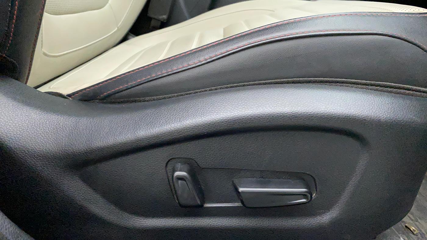 2020 KIA SELTOS 1.4 GTX+ TURBO GDI PETROL AT, Petrol, Automatic, 22,262 km, Driver Side Adjustment Panel