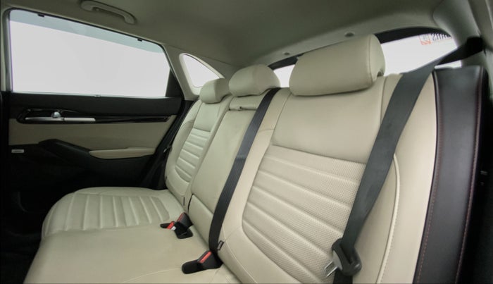 2020 KIA SELTOS 1.4 GTX+ TURBO GDI PETROL AT, Petrol, Automatic, 22,262 km, Right Side Rear Door Cabin