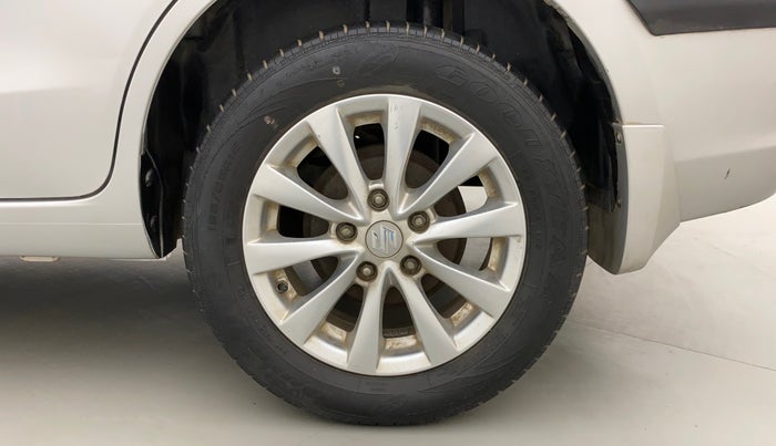 2013 Maruti Ertiga ZDI, Diesel, Manual, 47,643 km, Left Rear Wheel