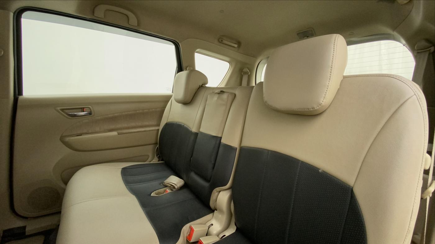 2013 Maruti Ertiga ZDI, Diesel, Manual, 47,643 km, Right Side Rear Door Cabin