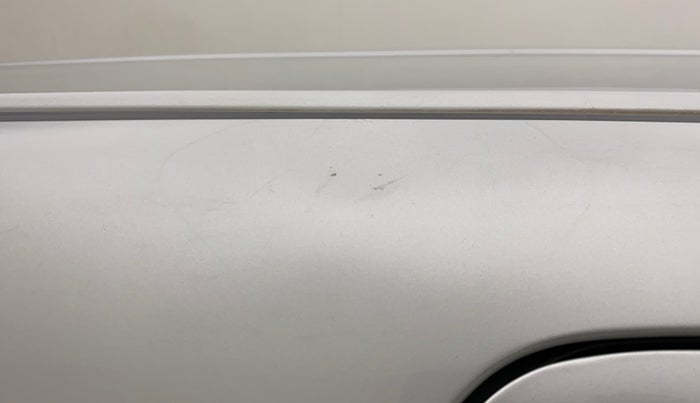 2013 Maruti Ertiga ZDI, Diesel, Manual, 47,643 km, Right C pillar - Slightly dented