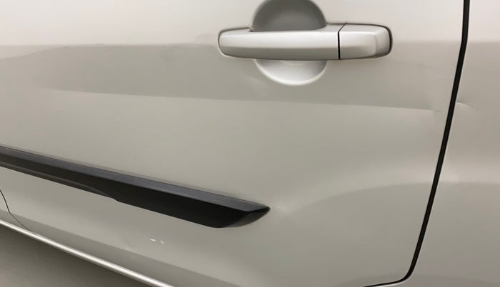2013 Maruti Ertiga ZDI, Diesel, Manual, 47,643 km, Rear left door - Slightly dented