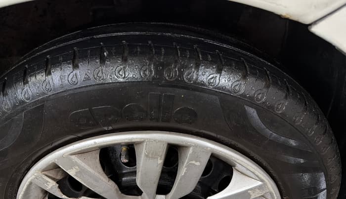2015 Maruti Celerio VXI AMT, Petrol, Automatic, 75,860 km, Right Front Tyre Tread