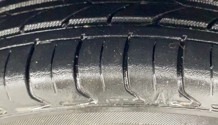 2018 Tata Tiago XZA PETROL, Petrol, Automatic, 63,540 km, Left Front Tyre Tread