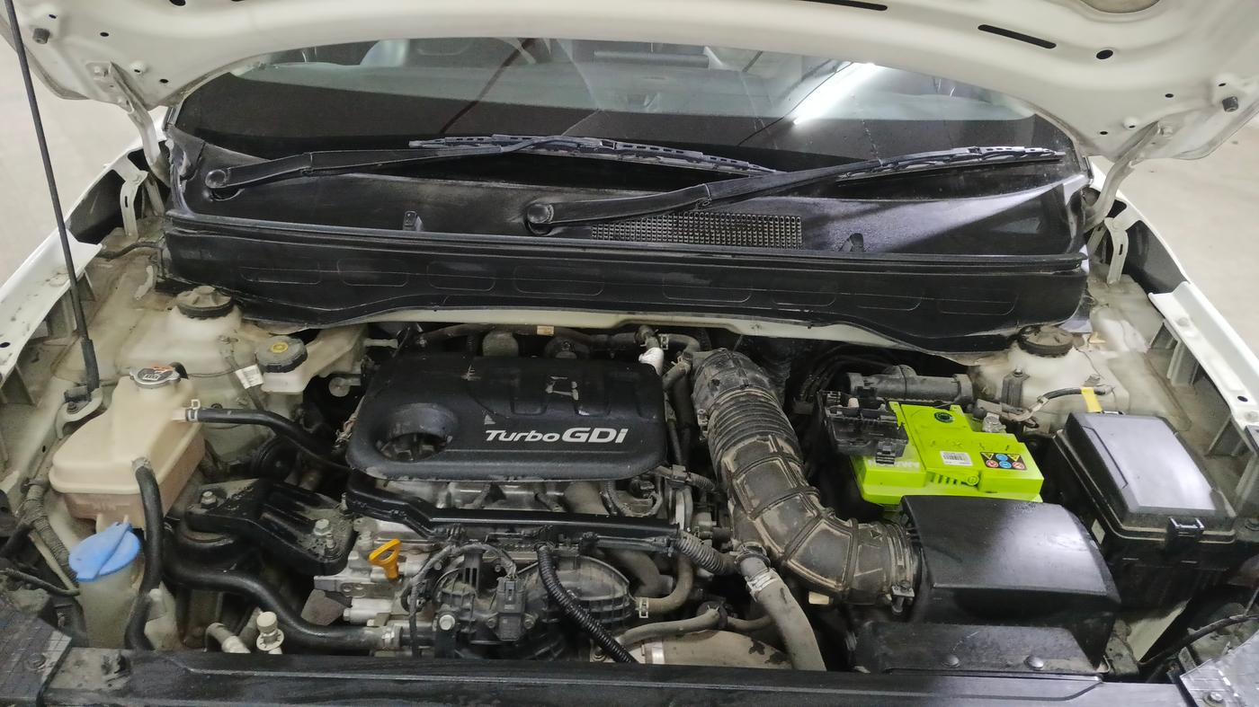 2023 Hyundai VENUE SX (O) 1.0 TURBO DCT, Petrol, Automatic, 27,685 km, Engine View