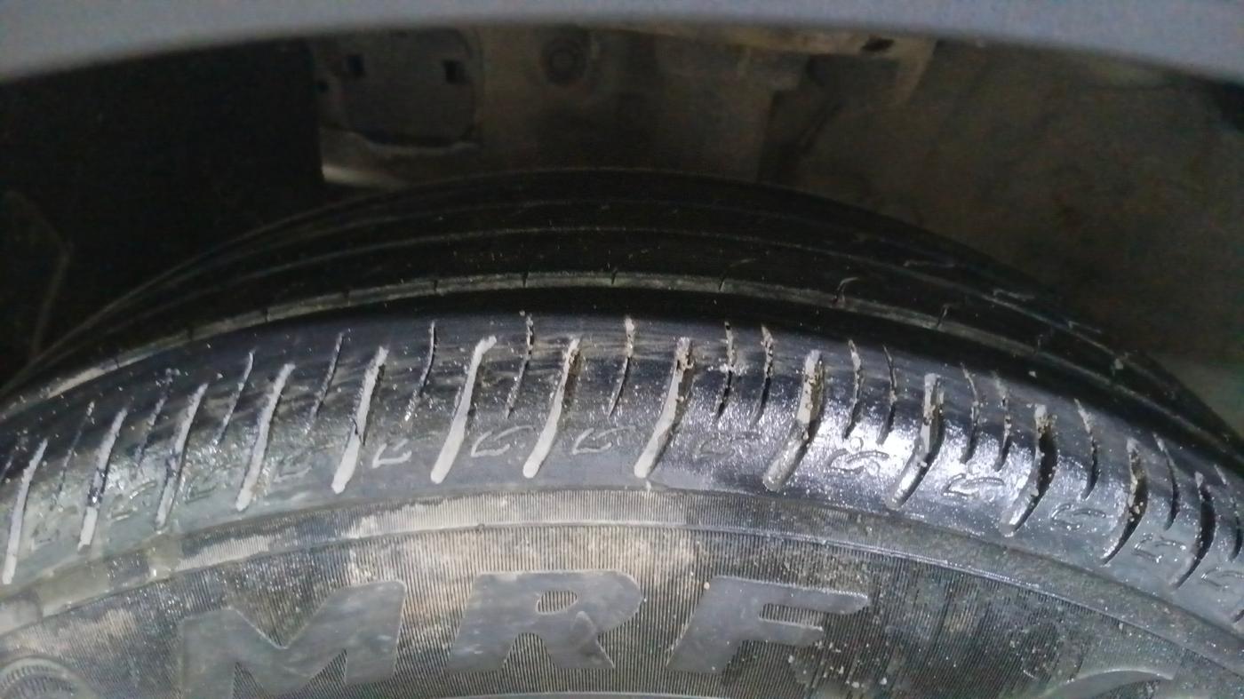 2023 Hyundai VENUE SX (O) 1.0 TURBO DCT, Petrol, Automatic, 27,685 km, Left Front Tyre Tread