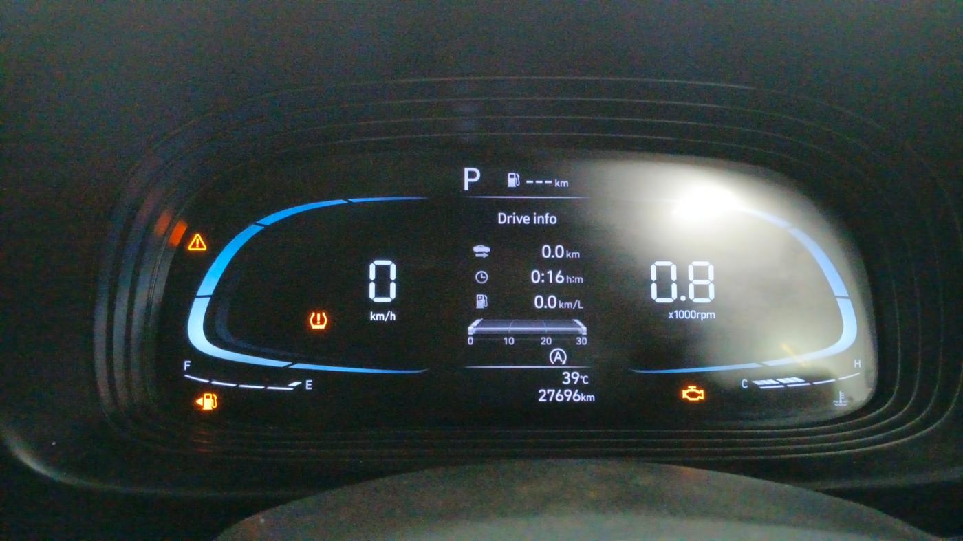 2023 Hyundai VENUE SX (O) 1.0 TURBO DCT, Petrol, Automatic, 27,685 km, Odometer Image