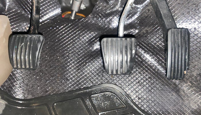 2013 Chevrolet Sail UVA 1.3 LS, Diesel, Manual, 85,778 km, Pedals