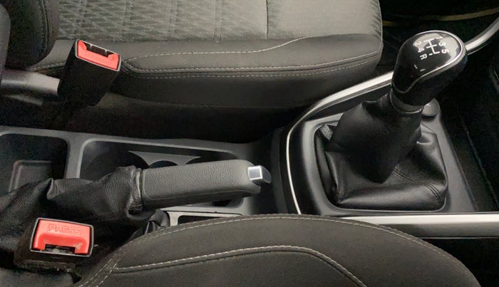 2018 Ford Ecosport TITANIUM 1.5L DIESEL, Diesel, Manual, 1,14,427 km, Gear Lever