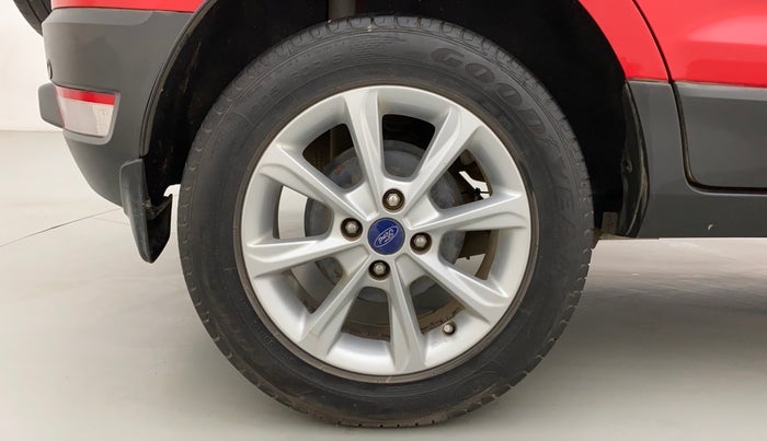 2018 Ford Ecosport TITANIUM 1.5L DIESEL, Diesel, Manual, 1,14,427 km, Right Rear Wheel
