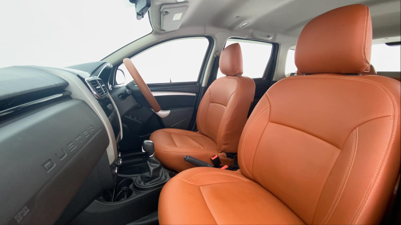 2019 Renault Duster RXS (O) CVT, Petrol, Automatic, 30,563 km, Right Side Front Door Cabin