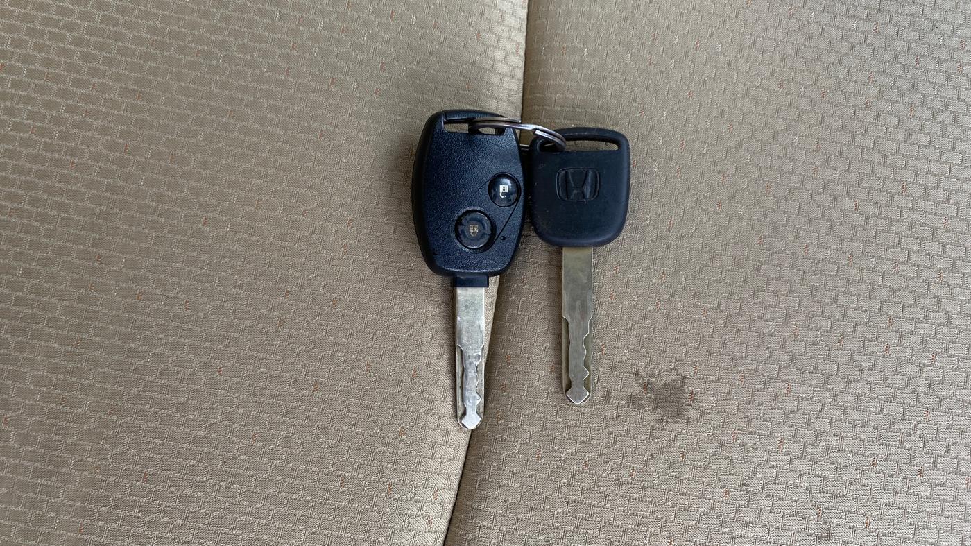 2017 Honda Amaze 1.2L I-VTEC S OPT, CNG, Manual, 84,830 km, Key Close Up
