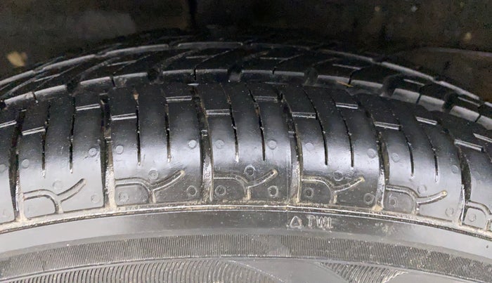 2022 Hyundai NEW SANTRO SPORTZ EXECUTIVE MT CNG, CNG, Manual, 13,953 km, Right Rear Tyre Tread