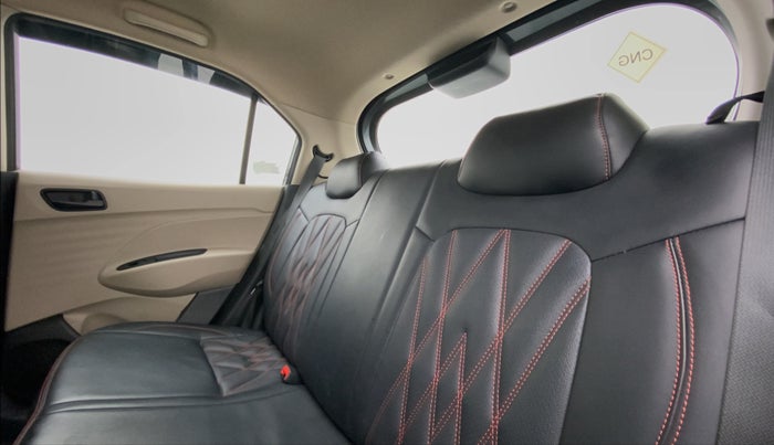 2022 Hyundai NEW SANTRO SPORTZ EXECUTIVE MT CNG, CNG, Manual, 13,953 km, Right Side Rear Door Cabin