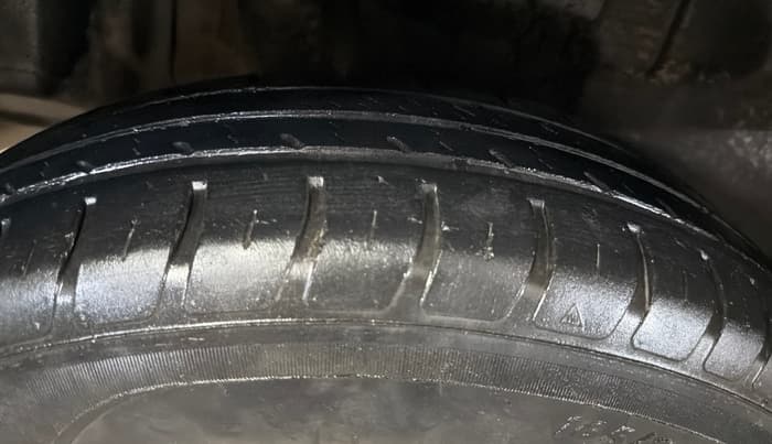 2021 Maruti Swift VXI, Petrol, Manual, 31,061 km, Right Rear Tyre Tread
