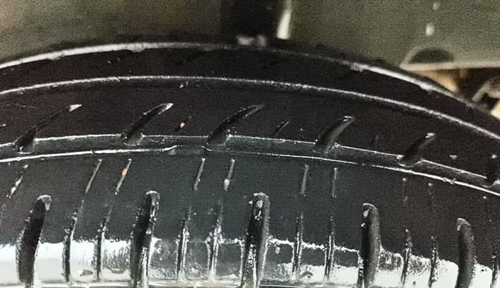 2018 Renault Kwid RXT 0.8, Petrol, Manual, 67,307 km, Left Rear Tyre Tread