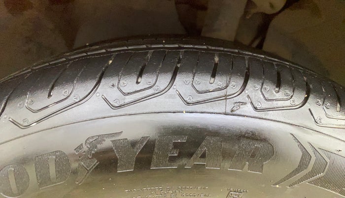 2021 Ford Ecosport TITANIUM 1.5L SPORTS(SUNROOF) DIESEL, Diesel, Manual, 48,895 km, Left Front Tyre Tread