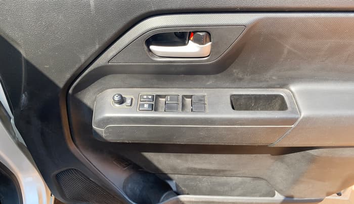 2020 Maruti New Wagon-R ZXI 1.2, Petrol, Manual, 88,891 km, Driver Side Door Panels Control