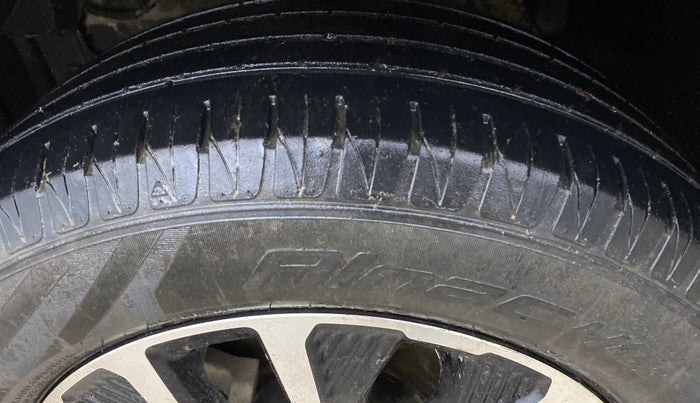 2020 Toyota URBAN CRUISER PREMIUM GRADE MT, Petrol, Manual, 78,995 km, Left Front Tyre Tread