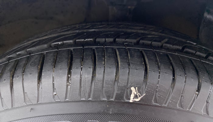 2015 Hyundai Xcent S 1.2 OPT, Petrol, Manual, 41,023 km, Right Front Tyre Tread