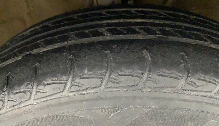 2018 Maruti Baleno DELTA PETROL 1.2, Petrol, Manual, 77,462 km, Right Front Tyre Tread