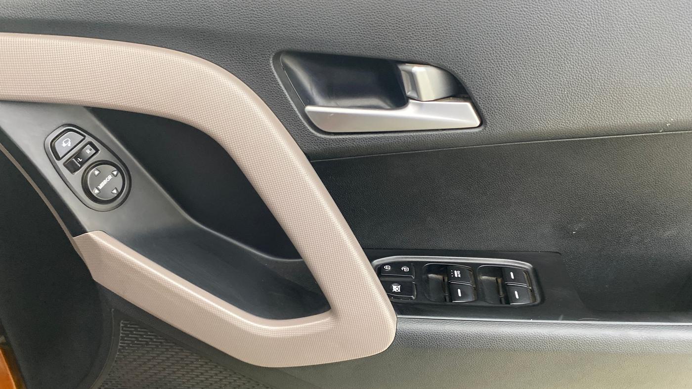 2019 Hyundai Creta SX AT 1.6 PETROL, Petrol, Automatic, 76,559 km, Driver Side Door Panels Control