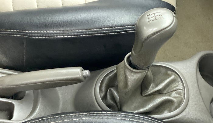 2013 Renault Pulse RXZ DIESEL, Diesel, Manual, 62,189 km, Gear Lever