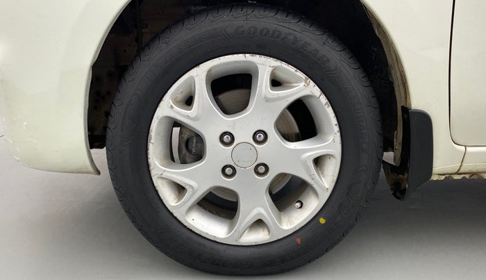 2013 Renault Pulse RXZ DIESEL, Diesel, Manual, 62,189 km, Left Front Wheel