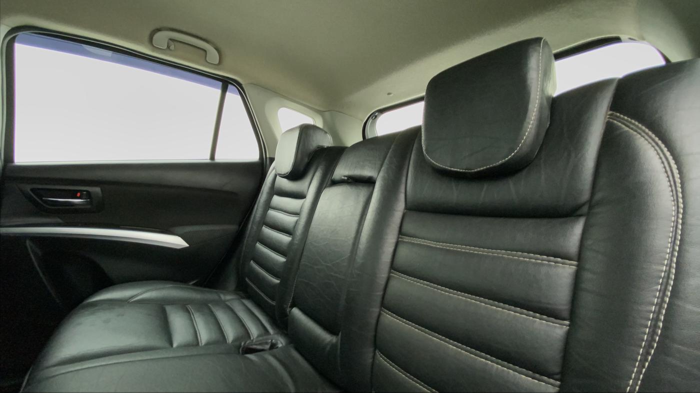 2018 Maruti S Cross ZETA 1.3, Diesel, Manual, 89,162 km, Right Side Rear Door Cabin