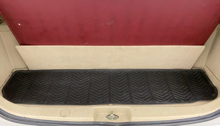 2012 Maruti Ertiga ZXI, Petrol, Manual, 65,874 km, Boot Inside